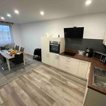 Apartment City Sued- 5 Zimmer_15 Personen _ Komplett_Eingerichtet Αμβούργο Εξωτερικό φωτογραφία